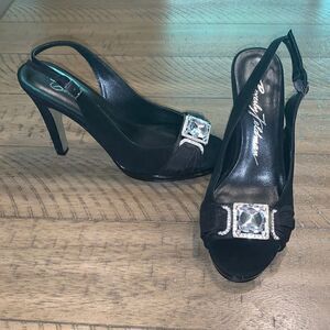 Beverly Feldman black heels  size 6